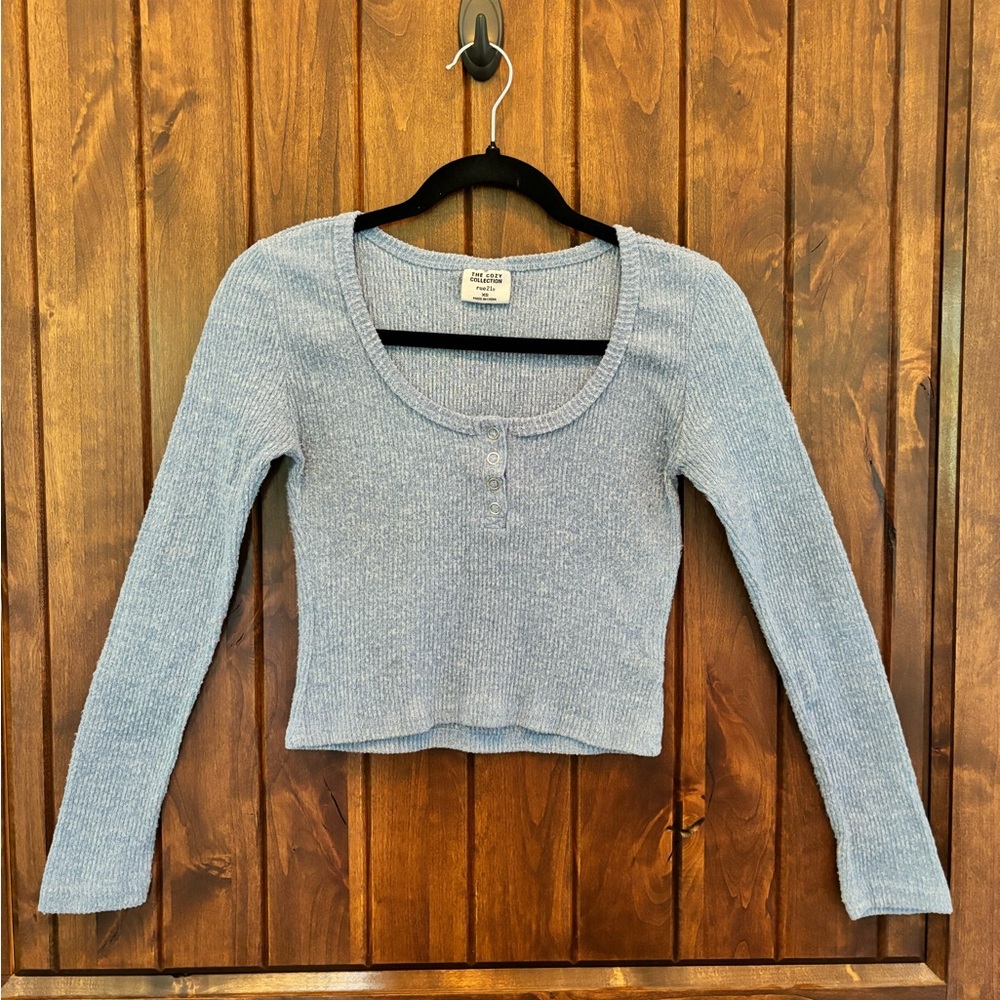 Juniors Cropped Long Sleeve